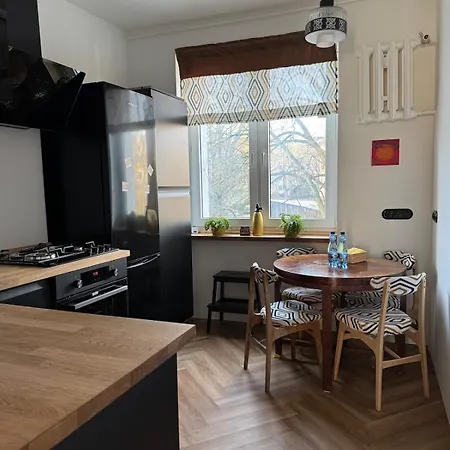 Prl Waska 10 Jasne Blonia Szczecin