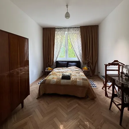 Prl Waska 10 Jasne Blonia Szczecin